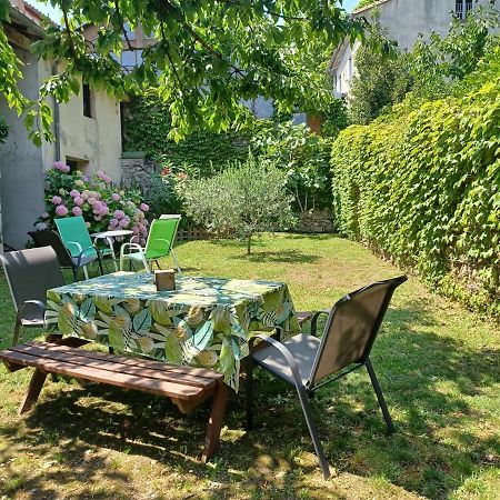 Les Glycines Bed & Breakfast Le Vigan  Dış mekan fotoğraf